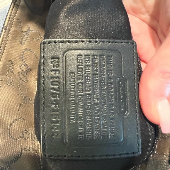 Coach Shoulder Bag - Picture 4 of 4